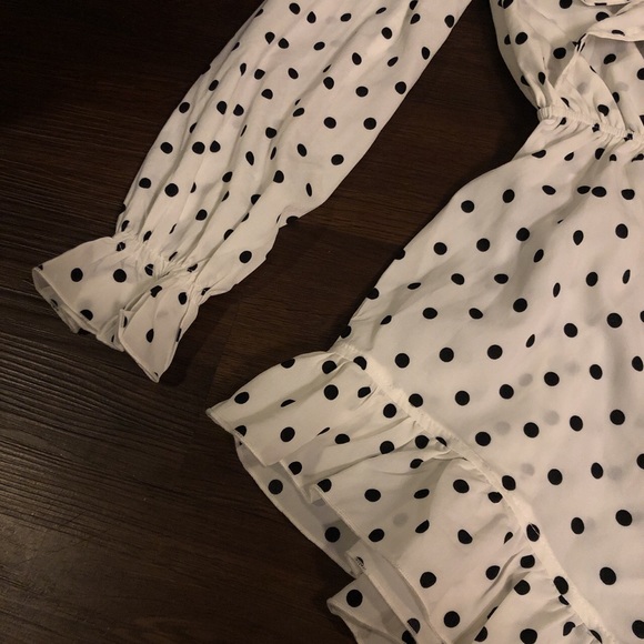 New Polka Dot Romper - Picture 3 of 4